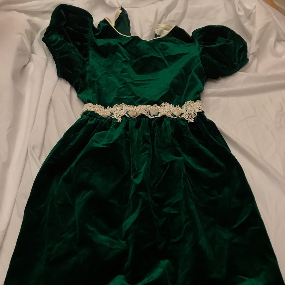 Girls green velvet dress with lace detailing